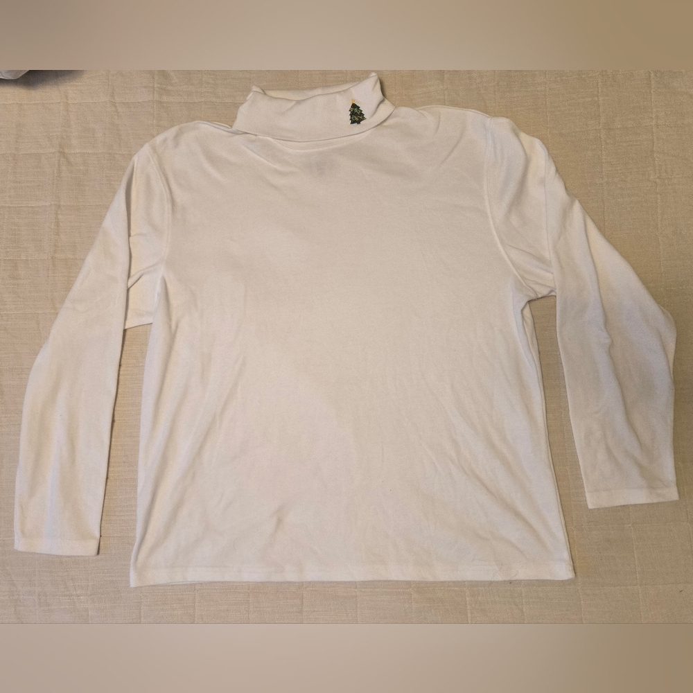 Studio Works White Holiday Turtle Neck Long Sleeve Large